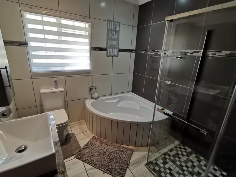 3 Bedroom Property for Sale in Vaalpark Free State